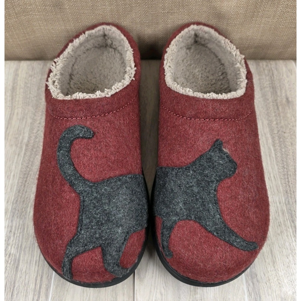 LL Bean Daybreak Scuff Clog Slippers Slip On Red Black Cat Womens Size 7M Cozy